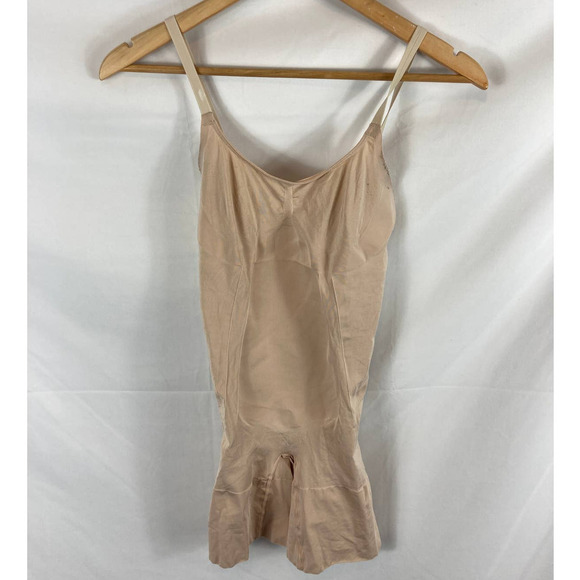 Spanx Shaper Bodysuit size small - Picture 1 of 6